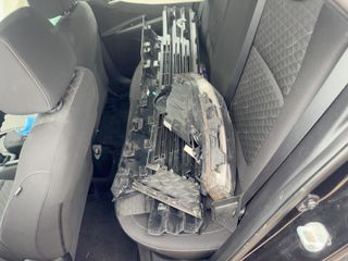 Vehicle Parts Image #3